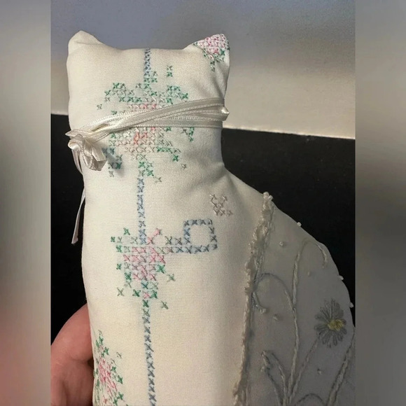 Vintage Stamped Cross Stitch And Embroidery Cat 1987 - Picture 4 of 5